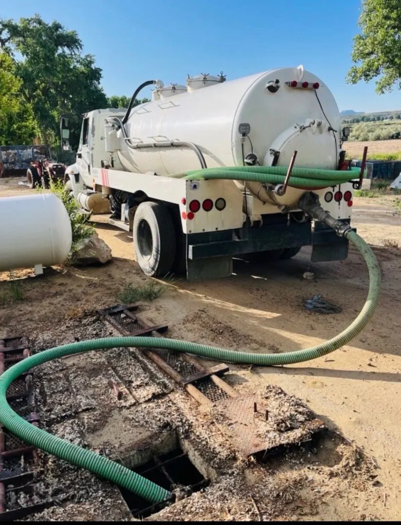 Si View Septic Pumping — septic services in North Bend